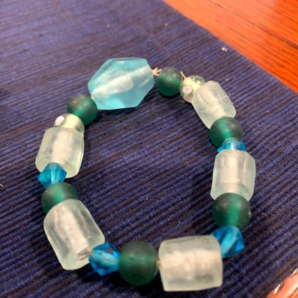 Set of 4 Stretchy beaded bracelets - Picture 7 of 13